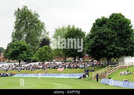 Cricket - Liverpool Victoria County Championship - Division One - Tag 1 - Surrey V Somerset - Whitgift School. Gesamtansicht des Bodens bei der Whitgift Schol, im Spiel zwischen Surrey und Somerset Stockfoto