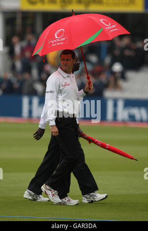 Fussball - erste Npower Testspiel - Tag eins - England V Neuseeland - Herr Stockfoto