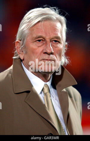 Fußball - Europameisterschaften 2004 Qualifikation - Gruppe drei - Holland / Tschechische Republik. Karel Bruckner, Trainer der Tschechischen Republik Stockfoto