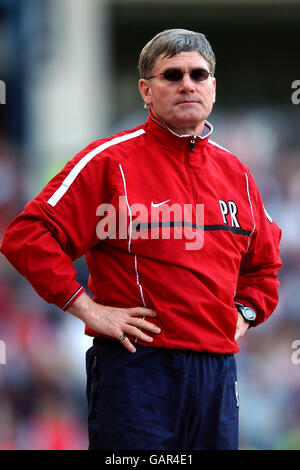 Fußball - FA Barclaycard Premiership - Aston Villa / Arsenal. Pat Rce, Arsenal Assistant Manager Stockfoto