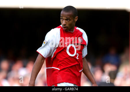 Fußball - FA Barclaycard Premiership - Arsenal gegen Leeds United. Thirry Henry, Arsenal Stockfoto