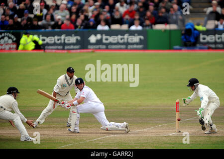 Cricket - zweites npower-Testspiel - Tag vier - England gegen Neuseeland - Old Trafford. Englands Ian Bell in Aktion Stockfoto