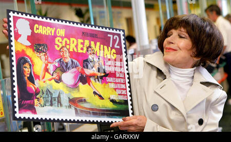 Royal Mail Briefmarken ins Leben gerufen Stockfoto