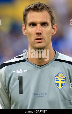 Fußball - UEFA-Europameisterschaft 2008 - Gruppe D - Griechenland - Schweden - Wals Siezenheim Stadium. Andreas Isaksson, Schweden Stockfoto