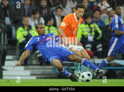 Fußball - Europameisterschaft 2008 - Gruppe C - Holland V Frankreich - Stade de Suisse Stockfoto