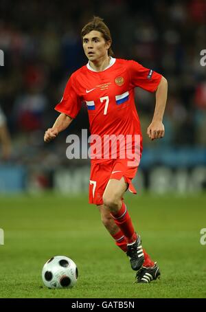 Fußball - UEFA-Europameisterschaft 2008 - Gruppe D - Griechenland - Russland - Wals Siezenheim Stadium. Dmitri Torbinsky, Russland Stockfoto