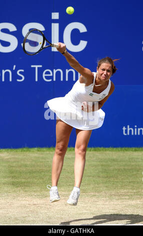 Tennis - The DFS Classic 2008 - Day Seven - Edgbaston Priory Club. Die ukrainische Kateryna Bondarenko in Aktion beim Finale der DFS Classic im Edgbaston Priory Club in Birmingham. Stockfoto