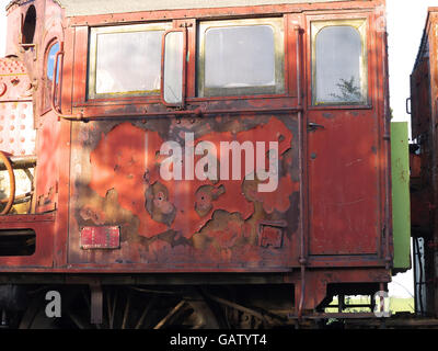 Warten auf Wiederherstellung der Lincs Wolds Railway Dampflok Ostern 2014 Stockfoto