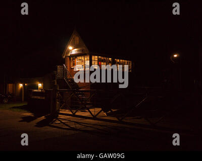 Ludborough Stellwerk Lincs Wolds Bahn in der Nacht Stockfoto