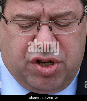 Taoiseach Brian Cowen reagiert, nachdem das irische Volk heute das Referendum über den Vertrag von Lissabon abgelehnt hat. Stockfoto