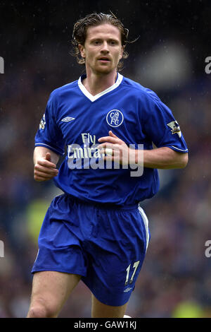 Fußball - FA Barclaycard Premiership - Chelsea / Liverpool. Emmanuel Petit, Chelsea Stockfoto