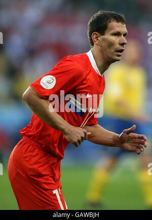 Fußball - UEFA-Europameisterschaft 2008 - Gruppe D - Russland gegen Schweden - Tivoli Neu-Stadion. Konstatin Zyryanov, Russland Stockfoto