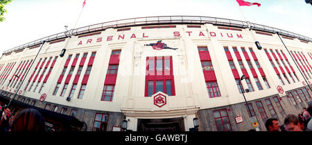 Eine allgemeine Ansicht des Highbury Eingangs vor dem Spiel zwischen Arsenal und Leeds United Stockfoto