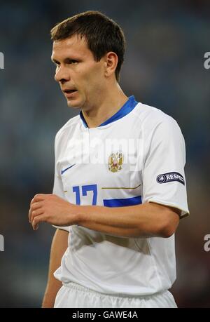 Fußball - UEFA-Europameisterschaft 2008 - Viertelfinale - Holland gegen Russland - St. Jakob-Park. Konstatin Zyryanov, Russland Stockfoto