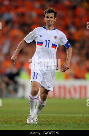 Fußball - UEFA-Europameisterschaft 2008 - Viertelfinale - Holland gegen Russland - St. Jakob-Park. Konstatin Zyryanov, Russland Stockfoto