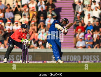 Die Ageas Schüssel, Southampton, UK. 5. Juli 2016. Herren NatWest internationale T20. England im Vergleich zu Sri Lanka. Sri Lanka Suranga Lakmal trifft ein vier © Action Plus Sport/Alamy Live News Stockfoto