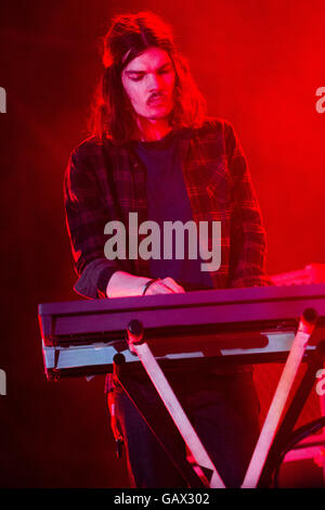 Mailand Italien. 5. Juli 2016. Die australische psychedelic-Rock-Band TAME IMPALA live auf der Bühne am Markt Sound Credit führt: Rodolfo weitertransferiert/Alamy Live News Stockfoto