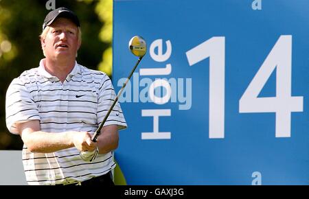 Golf - Irish Open - Erste Runde - Adare Manor Hotel & Golf Resort - Adare. Englands Richard Finch Stockfoto