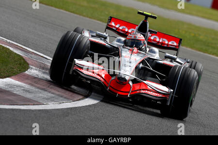 Formel-1-Autorennen - Großer Preis Von Großbritannien - Qualifying Day - Silverstone. Vodafone McLaren Fahrer Heikki Kovalainen beim dritten Training in Silverstone, Northamptonshire. Stockfoto