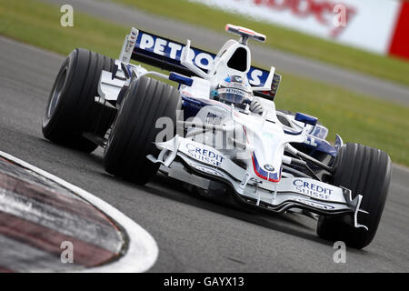 Formel-1-Autorennen - Großer Preis Von Großbritannien - Qualifying Day - Silverstone. Nick Heidfeld von BMW sauber beim Qualifying für den britischen Grand Prix in Silverstone, Northamptonshire. Stockfoto