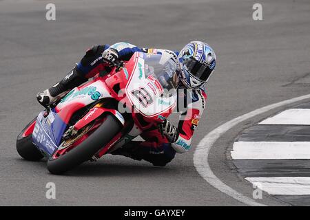 Moto - Bennetts britische Superbike-Meisterschaft - freies Training - Donnington Park Stockfoto