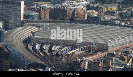 London Luftlager. Luftaufnahme des Bahnhofs Waterloo, London. Stockfoto