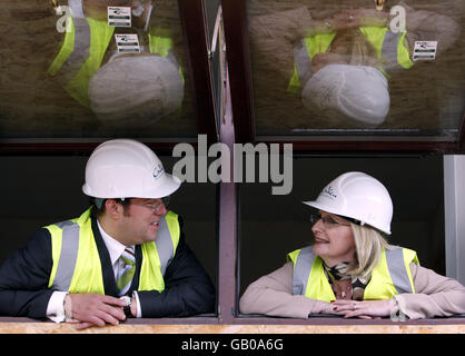 Margaret Curran besucht Baustelle in Glasgow Stockfoto