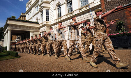 Prinz prämiert Mercian Regiment Stockfoto