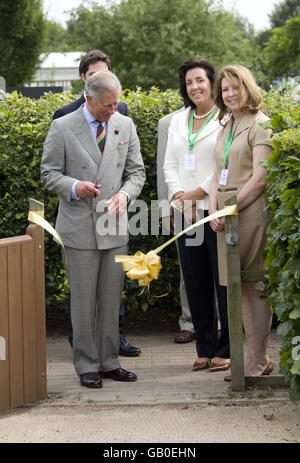 Der Prinz von Wales, Schirmherr von Garden Organic, in Ryton, nahe Coventry, bei einem Besuch heute. Stockfoto