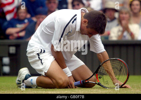 Tennis - Wimbledon 2003 - Männer 3. Runde - Andy Roddick V Tony Robredo Stockfoto