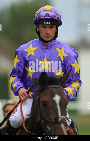 Pferderennen Sie - Ladies Rhythmus & Rocknacht - Great Yarmouth Racecourse Stockfoto