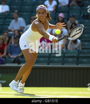 Tennis - Wimbledon 2003 - Frauen 3. Runde - Jennifer Capriati V Akiko Morigami Stockfoto