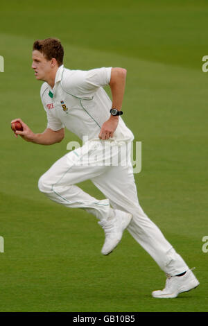 Cricket - npower First Test - Tag 1 - England gegen Südafrika - Lord's. Südafrikas Morne Morkel in Aktion Stockfoto