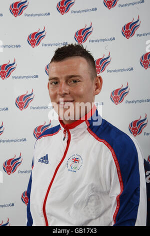 Paralympics GB 2008 Photocall - Birmingham National Indoor Arena. Jonathan Pherson, Fußball Stockfoto