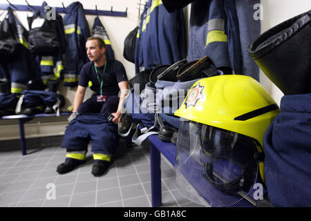 Neue Feuerwache in Heathrow Stockfoto