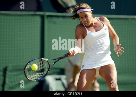 Tennis - Wimbledon 2003 - Frauen 3. Runde - Jennifer Capriati V Akiko Morigami Stockfoto