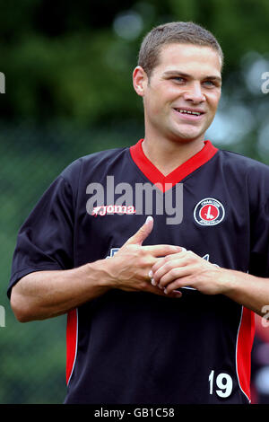 Fußball - FA Barclaycard Premiership - Charlton Athletic Press Day. Luke Young, Charlton Athletic Stockfoto