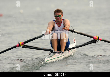 Olympische Spiele - Olympische Spiele In Peking 2008 - Erster Tag. Der britische Alan Campbell während seines Einzel-Qualifikationsrennens Stockfoto