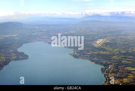 Reisen Stock - Genf nach Bern - Schweiz. Allgemeine Ansicht Genfer See (Lac Le man) von einer kommerziellen Fluggesellschaft, Schweiz. Stockfoto