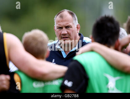 Rugby Union - Worcester Training - Sixways Stadium. Worcester-Cheftrainer Mike Ruddock während des Vorsaisontrainings im Sixways Stadium, Worcester. Stockfoto