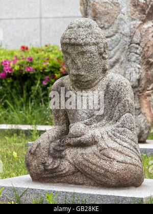 Buddha-Statue von Goryeo Periode, 12-14 c, Museum in der Nähe von Grab des Königs Muryeong in Gongju, Provinz Chungcheongnam-Do, Südkorea, Stockfoto