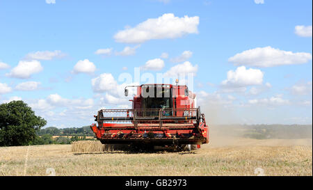 Bauernhof Lager Mähdrescher Stockfoto