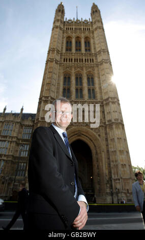 John Mason besucht den Houses of Parliament Stockfoto