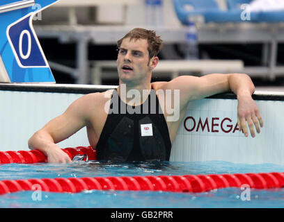 Der britische Liam Tancock am Ende des 200-m-Einzel-Medley-Finales der Männer im National Aquatic Centre während der Olympischen Spiele 2008 in Peking in China. Stockfoto