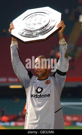 Tim Howard von Manchester United feiert nach dem Gewinn des Charity Shield Gegen Arsenal Stockfoto