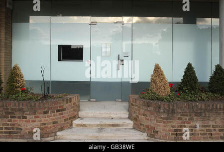 Gesamtansicht der ehemaligen Büros der Immobilienmakler Engel und Völkers, 90 Sydney Street, Chelsea, London. Stockfoto