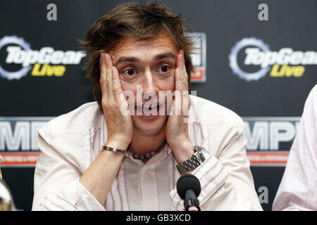 Top Gear Moderator Richard Hammond bei einer Pressekonferenz im Tower Hotel, um Top Gear live zu starten (Premiere auf der MPH Prestige and Performance Motor Show, Earls Court im Oktober), St Katherine Way, London. Stockfoto