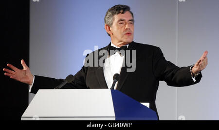 Premierminister Gordon Brown hält eine Keynote-Rede vor dem schottischen CBI im Glasgow Hilton Hotel. Stockfoto