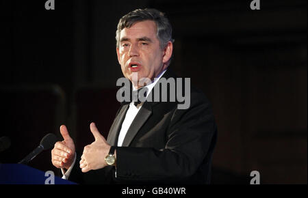 Premierminister Gordon Brown hält eine Keynote-Rede vor dem schottischen CBI im Glasgow Hilton Hotel. Stockfoto