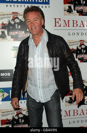 Britische Premiere für Daylight Robbery - London. Paul Young kommt zur britischen Premiere von Daylight Robbery im Apollo West End Cinema im Zentrum von London. Stockfoto